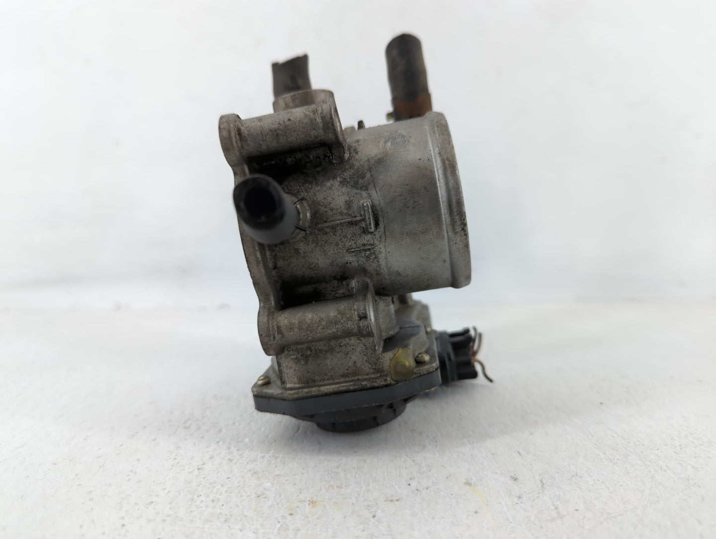 2012-2019 Kia Soul Throttle Body P/N:5301-5Q30 35100-2B300 Fits Fits 2012 2013 2014 2015 2016 2017 2018 2019 OEM Used Auto P