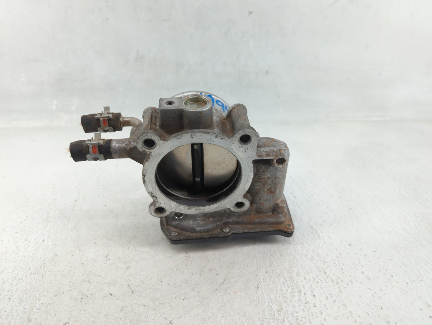 2012-2013 Kia Soul Throttle Body P/N:22030-36010 Fits Fits 2012 2013 2014 2015 2016 2018 2019 2020 2021 OEM Used Auto Parts 