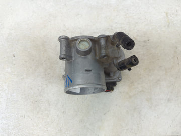 2012-2013 Kia Soul Throttle Body P/N:35100-2E400 Fits Fits 2012 2013 2014 2015 2016 2018 2019 2020 2021 OEM Used Auto Parts