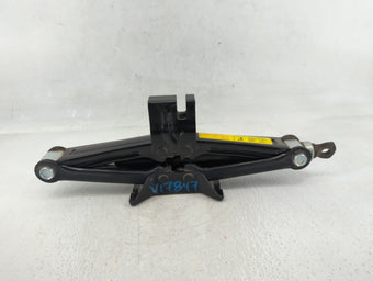 compare product 2013 Kia Soul Spare Scissor Car Jack
