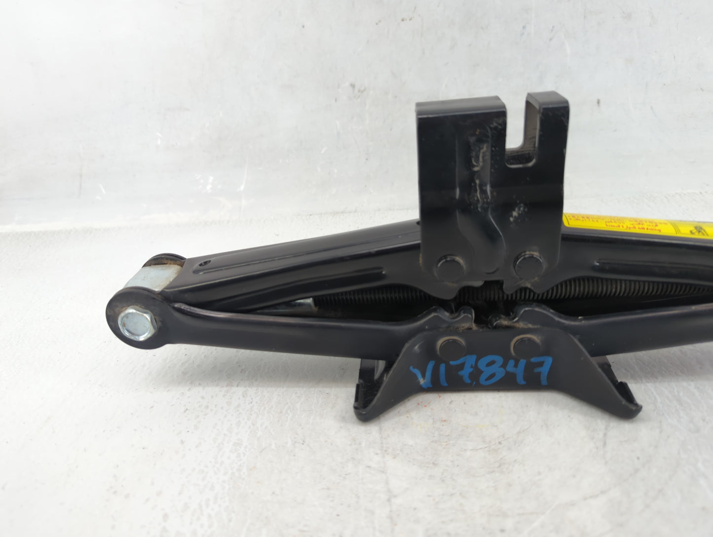2013 Kia Soul Spare Scissor Car Jack - Oemusedautoparts1.com