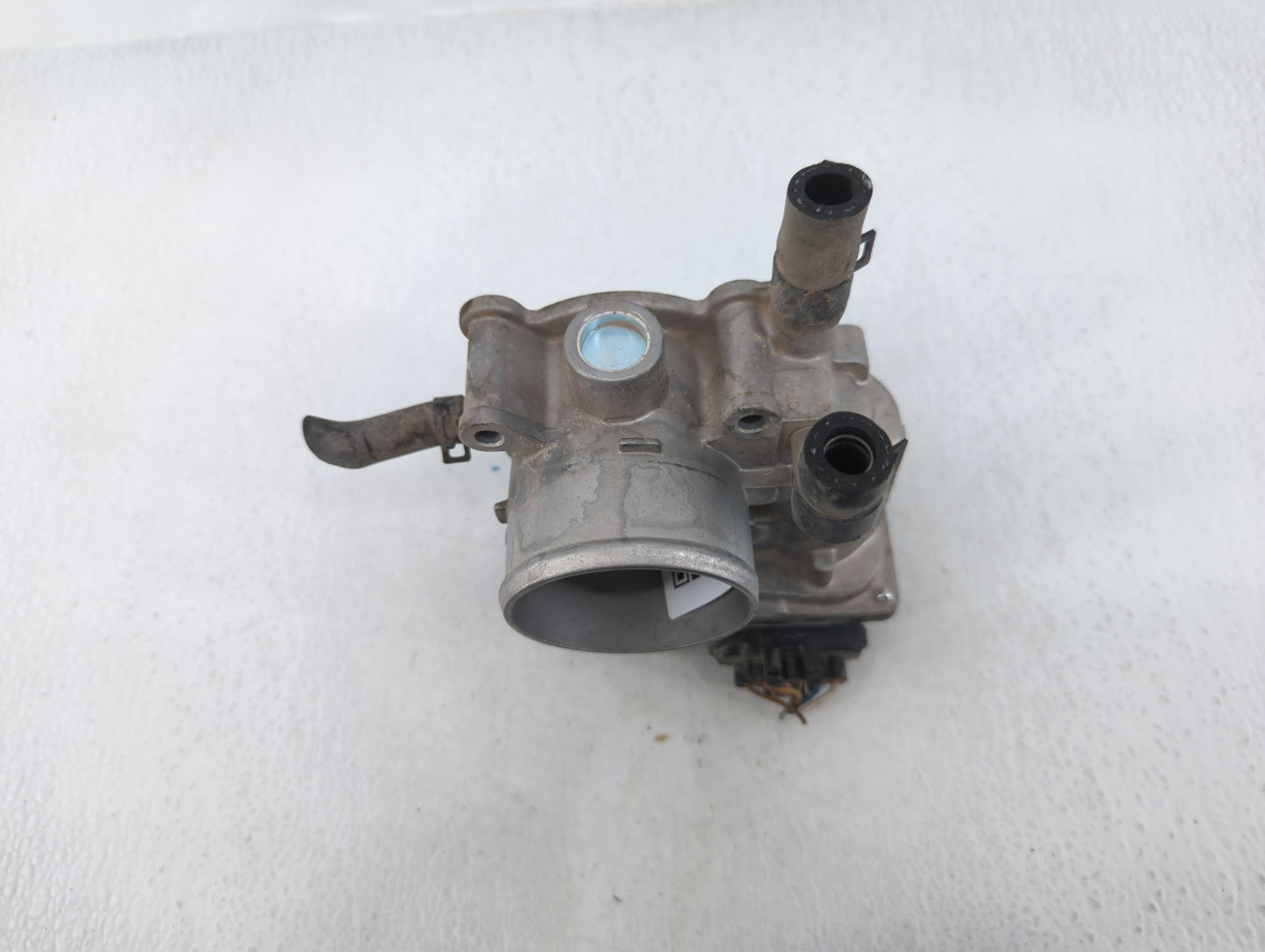 2012-2019 Kia Soul Throttle Body P/N:5301 2Q08 35100-2B300 Fits Fits 2012 2013 2014 2015 2016 2017 2018 2019 OEM Used Auto P