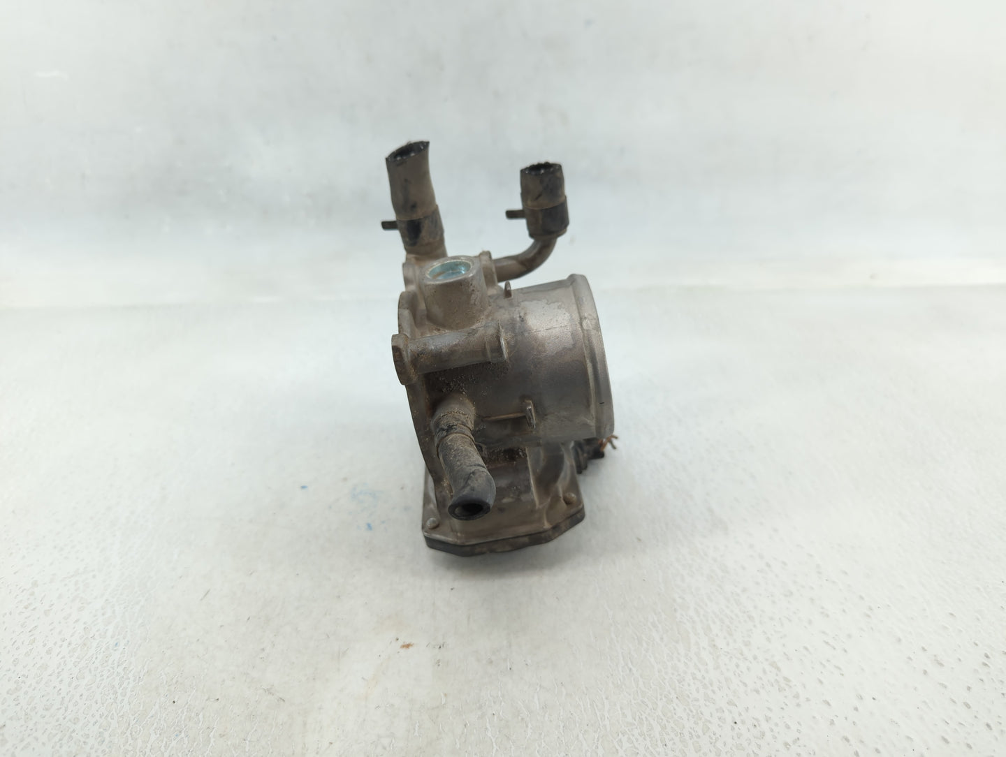 2012-2019 Kia Soul Throttle Body P/N:5301 2Q08 35100-2B300 Fits Fits 2012 2013 2014 2015 2016 2017 2018 2019 OEM Used Auto P