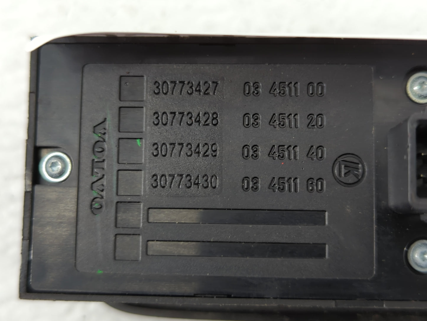 2010-2013 Kia Soul Master Power Window Switch Replacement Driver Side Left P/N:30773427 Fits Fits 2010 2011 2012 2013 OEM Us