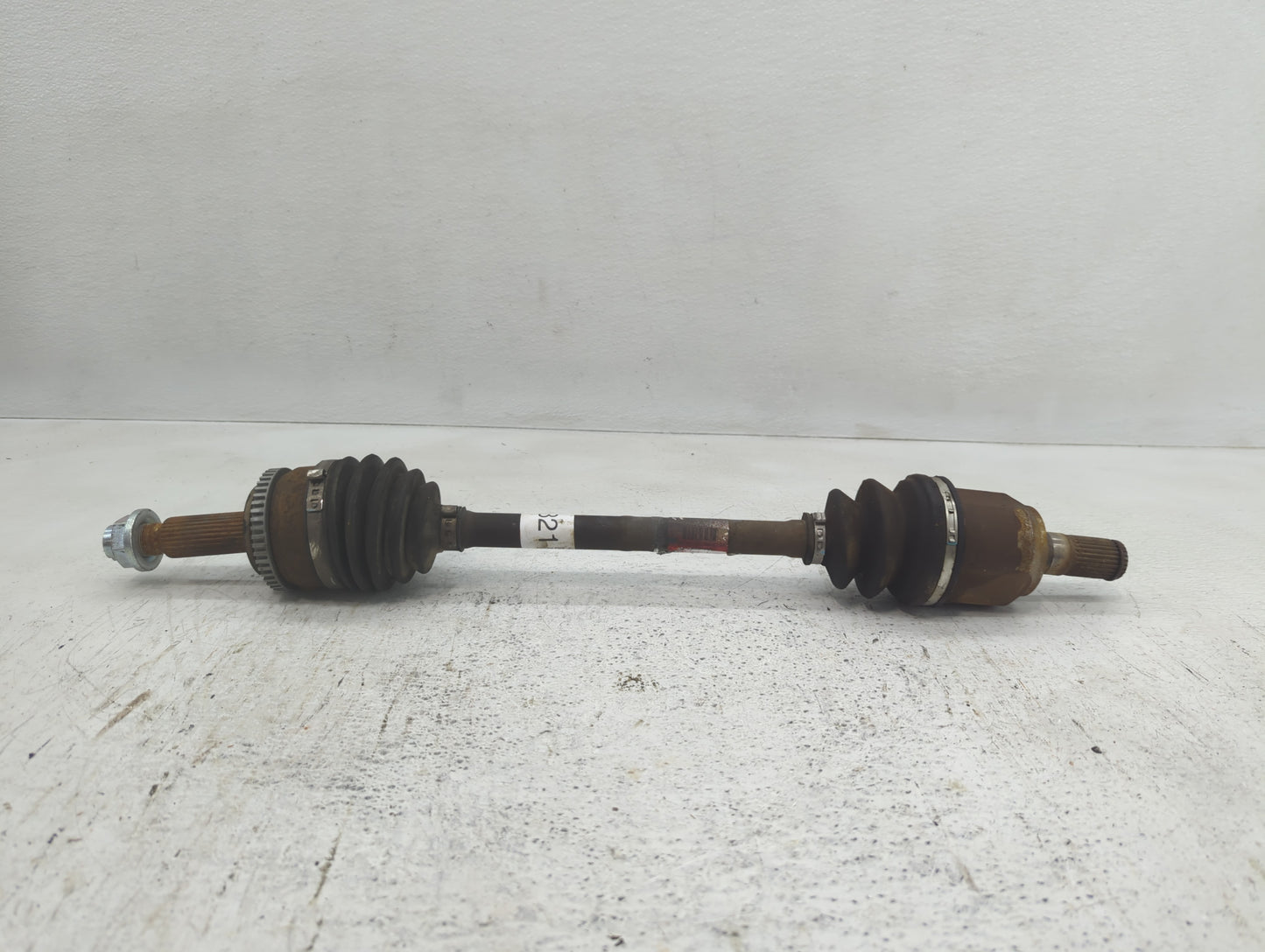 2012-2013 Kia Soul Axle Shaft Front Driver Cv C/v - Oemusedautoparts1.com