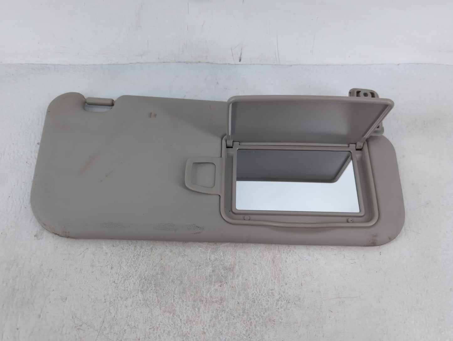 2010-2013 Kia Soul Sun Visor Shade Replacement Passenger Right Mirror Fits Fits 2010 2011 2012 2013 OEM Used Auto Parts - Oe
