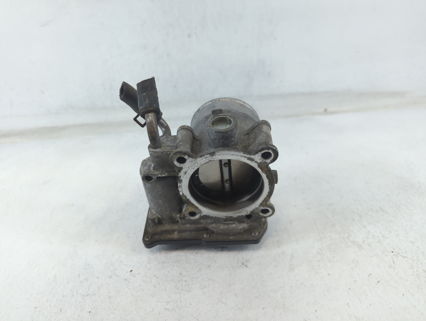 2012-2013 Kia Soul Throttle Body P/N:5531 10P30 35100-2E400 Fits Fits 2012 2013 2014 2015 2016 2018 2019 2020 2021 OEM Used 