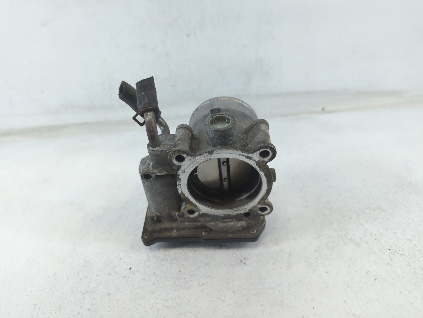 2012-2013 Kia Soul Throttle Body P/N:5531 10P30 35100-2E400 Fits Fits 2012 2013 2014 2015 2016 2018 2019 2020 2021 OEM Used 