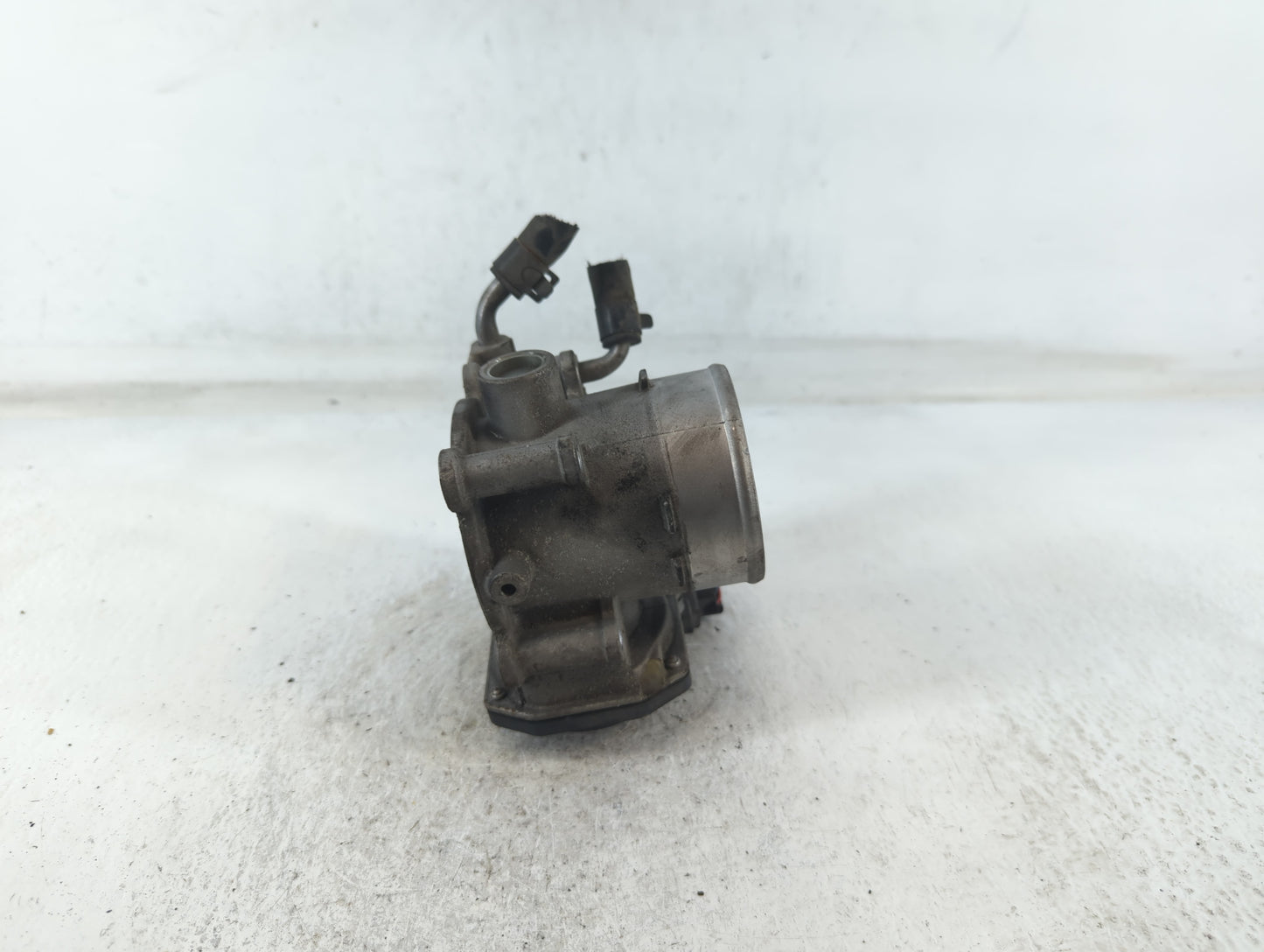 2012-2013 Kia Soul Throttle Body P/N:5531 9P07 35100-2E400 Fits Fits 2012 2013 2014 2015 2016 2018 2019 2020 2021 OEM Used A