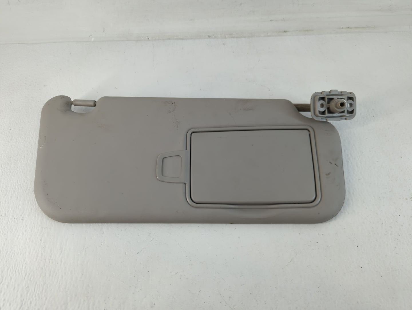2010-2013 Kia Soul Sun Visor Shade Replacement Passenger Right Mirror Fits Fits 2010 2011 2012 2013 OEM Used Auto Parts - Oe