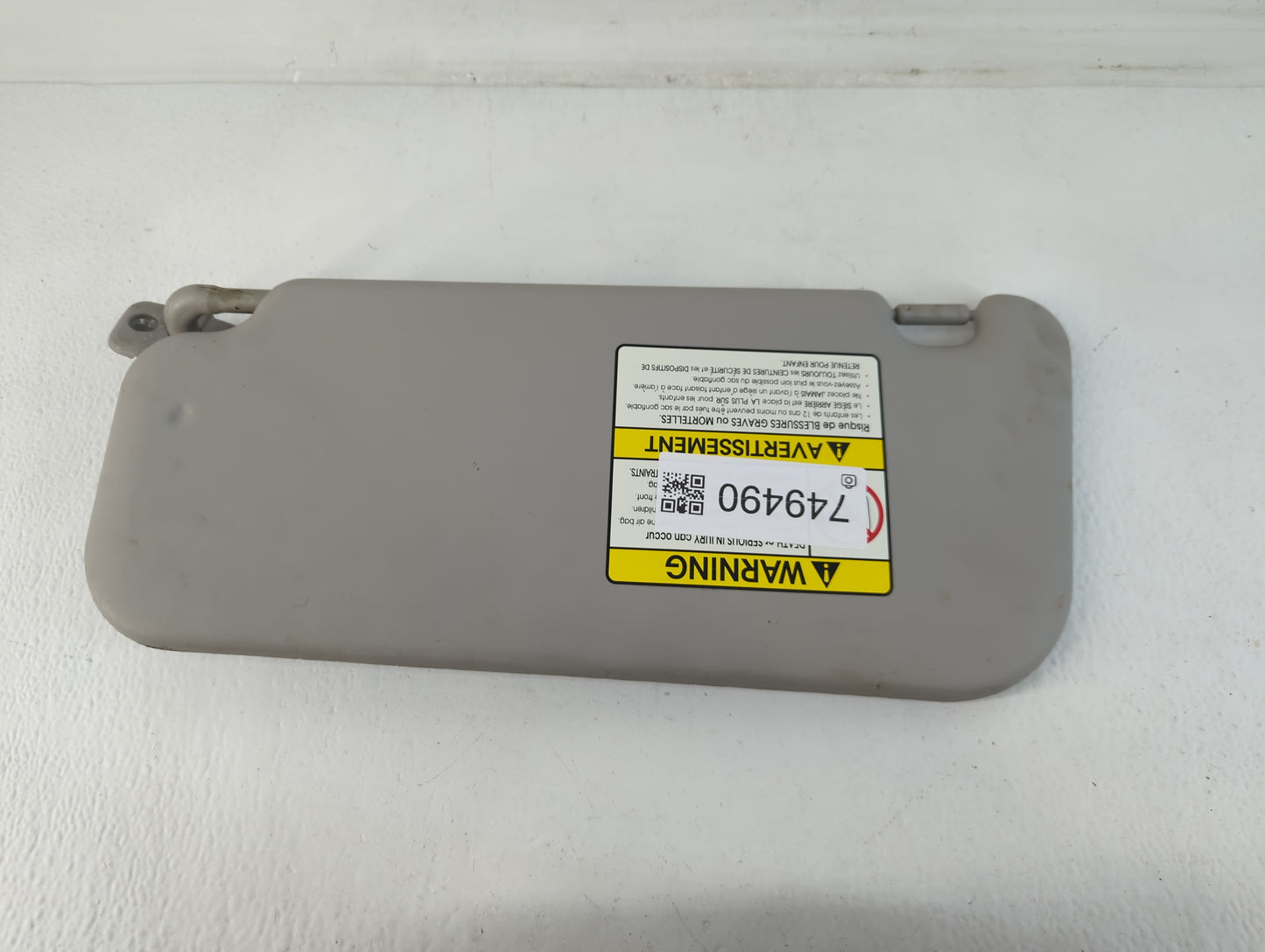 2010-2013 Kia Soul Sun Visor Shade Replacement Passenger Right Mirror Fits Fits 2010 2011 2012 2013 OEM Used Auto Parts - Oe