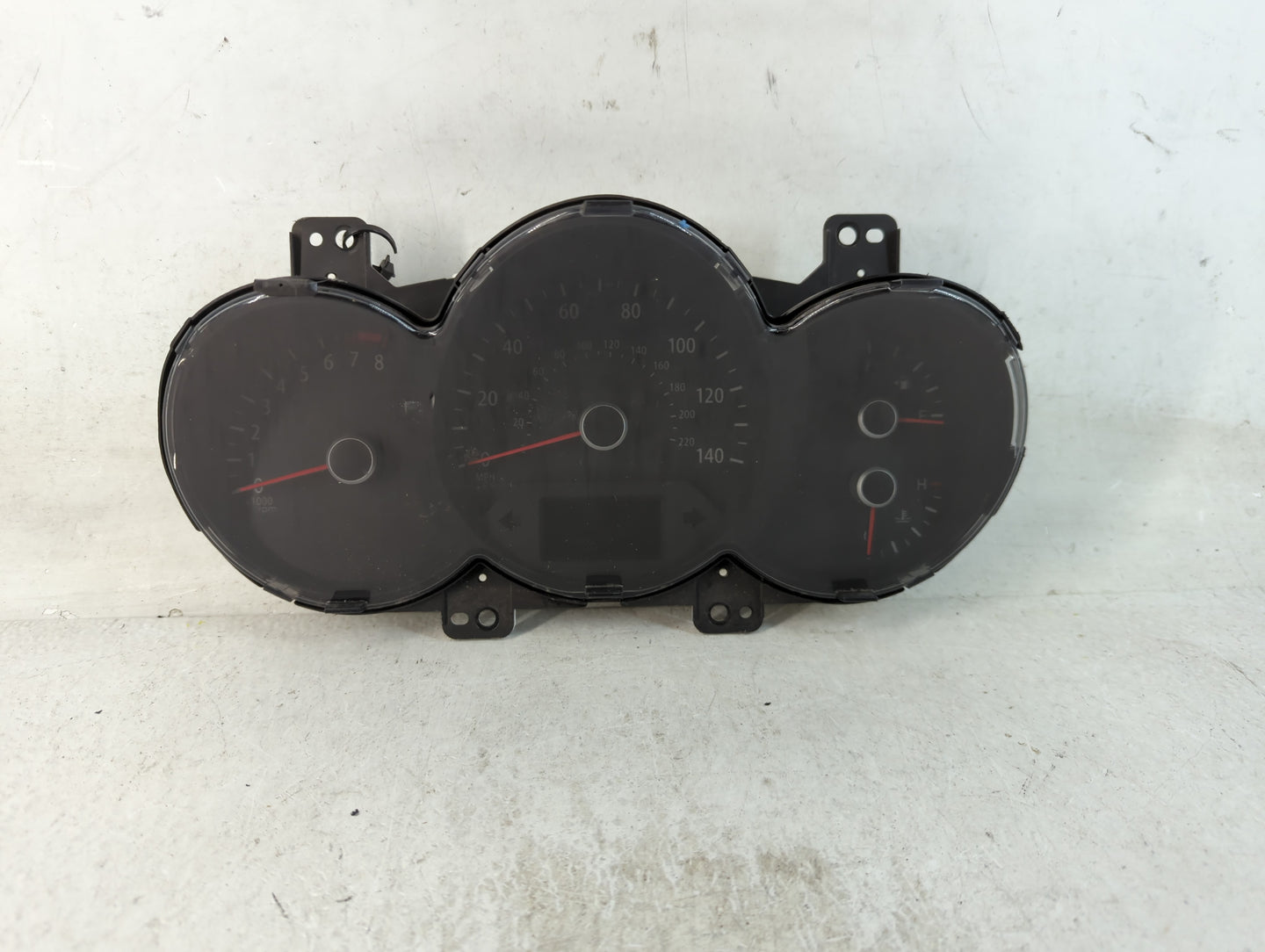 2012-2013 Kia Soul Instrument Cluster Speedometer Gauges P/N:13A30-133 94009-2K320 Fits Fits 2012 2013 OEM Used Auto Parts -