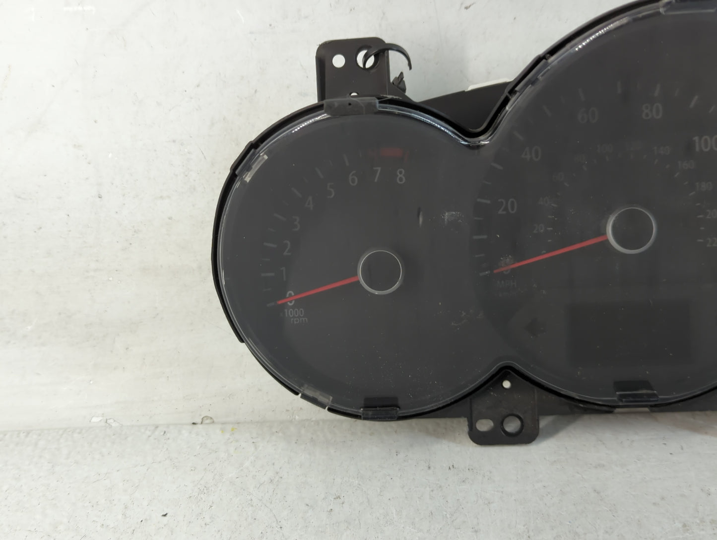 2012-2013 Kia Soul Instrument Cluster Speedometer Gauges P/N:13A30-133 94009-2K320 Fits Fits 2012 2013 OEM Used Auto Parts -