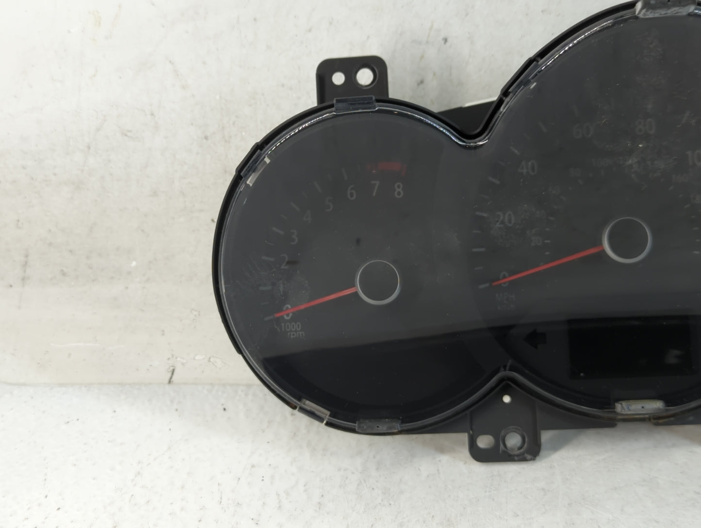 2012-2013 Kia Soul Instrument Cluster Speedometer Gauges P/N:940C9-2K350 Fits Fits 2012 2013 OEM Used Auto Parts - Oemusedau