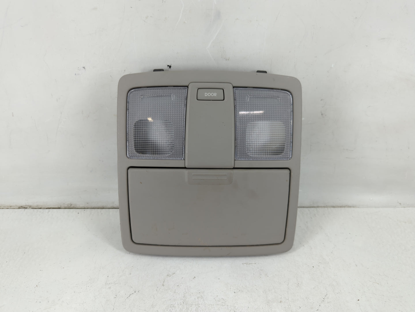 2011-2016 Kia Sportage Overhead Roof Console 1112183 - Oemusedautoparts1.com