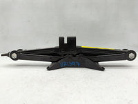 2013 Kia Sportage Spare Scissor Car Jack - Oemusedautoparts1.com