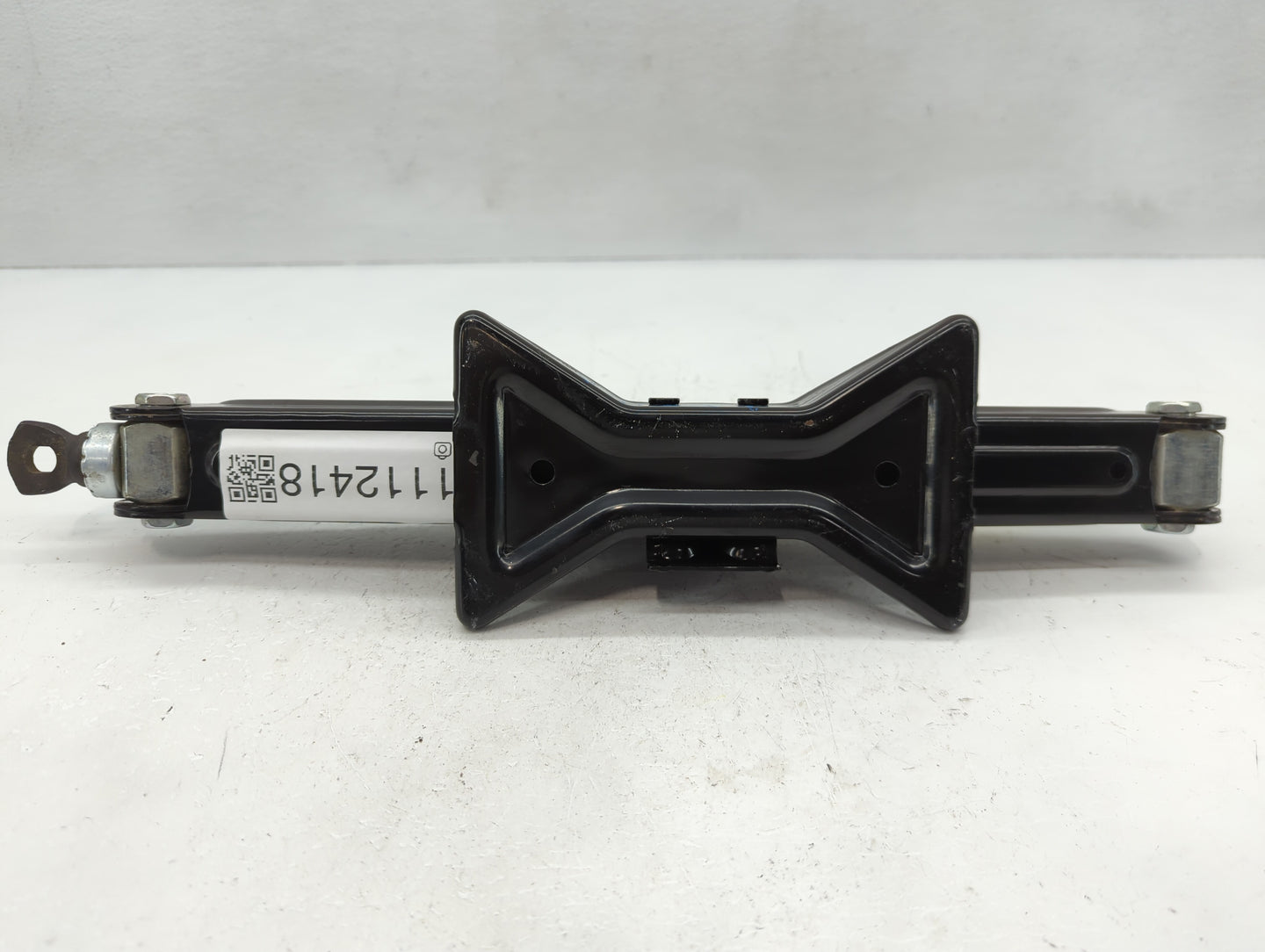 2013 Kia Sportage Spare Scissor Car Jack - Oemusedautoparts1.com