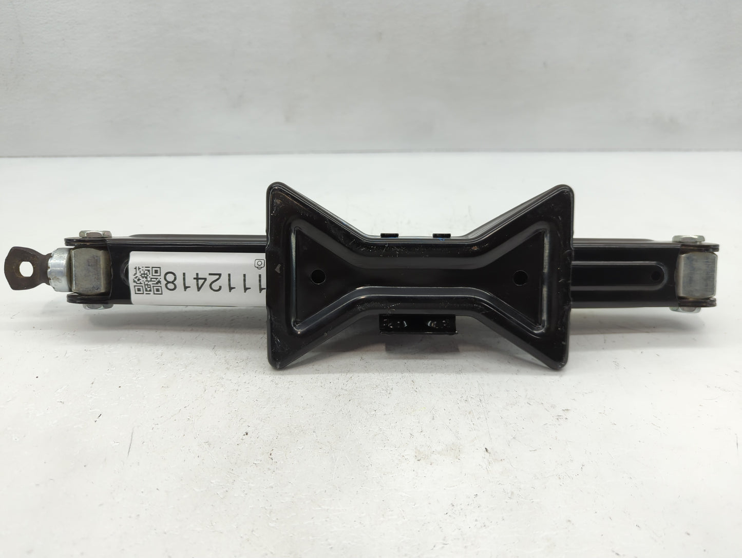 2013 Kia Sportage Spare Scissor Car Jack - Oemusedautoparts1.com