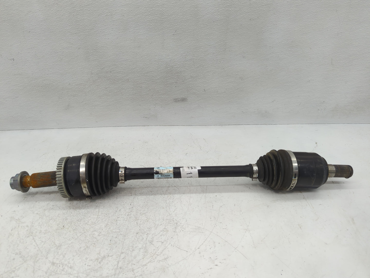 2011-2016 Kia Sportage Axle Shaft Front Driver Cv C/v - Oemusedautoparts1.com