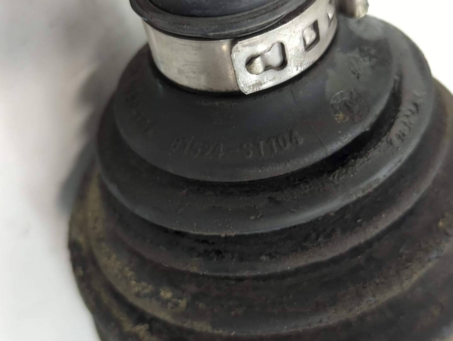 2011-2016 Kia Sportage Axle Shaft Front Driver Cv C/v - Oemusedautoparts1.com