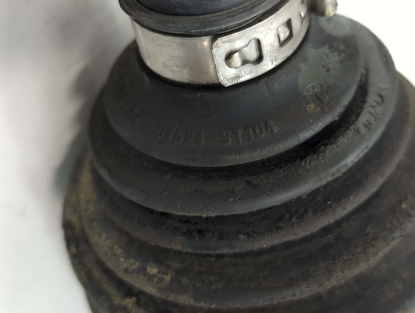 2011-2016 Kia Sportage Axle Shaft Front Driver Cv C/v - Oemusedautoparts1.com