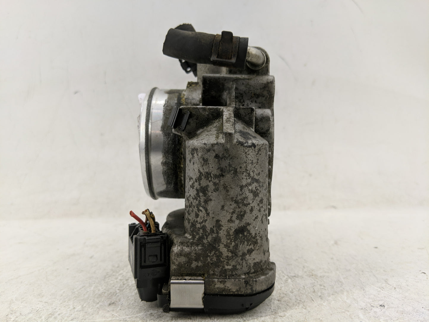 2011-2013 Kia Sportage Throttle Body P/N:9 590 930 001 35100-25400 Fits Fits 2006 2007 2008 2009 2010 2011 2012 2013 OEM Use