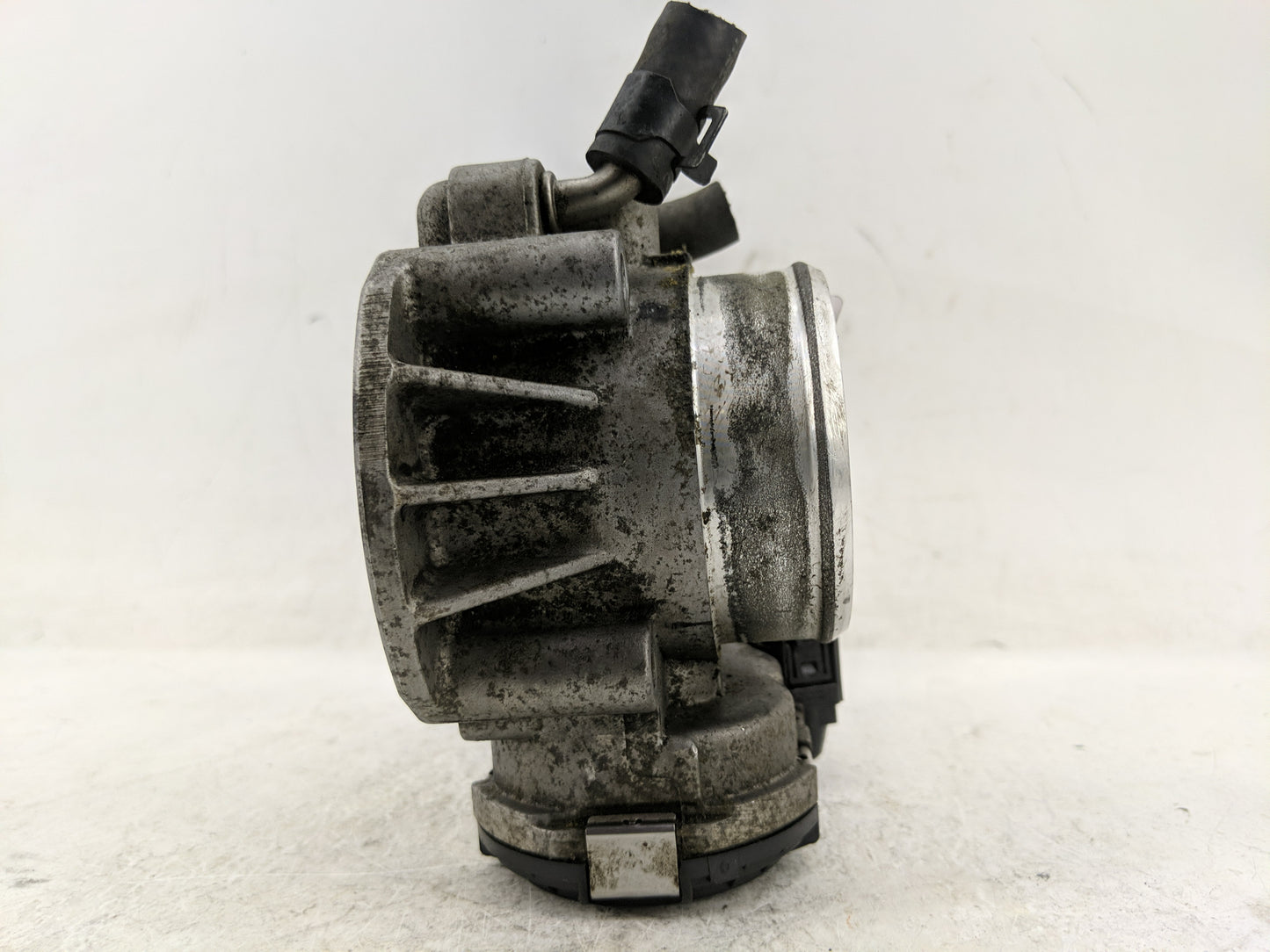 2011-2013 Kia Sportage Throttle Body P/N:9 590 930 001 35100-25400 Fits Fits 2006 2007 2008 2009 2010 2011 2012 2013 OEM Use