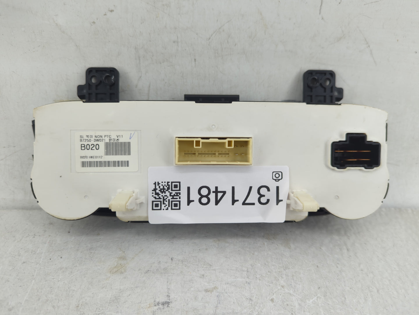2011-2013 Kia Sportage Climate Control Module Temperature AC/Heater Replacement P/N:97250-3W021 Fits Fits 2011 2012 2013 OEM