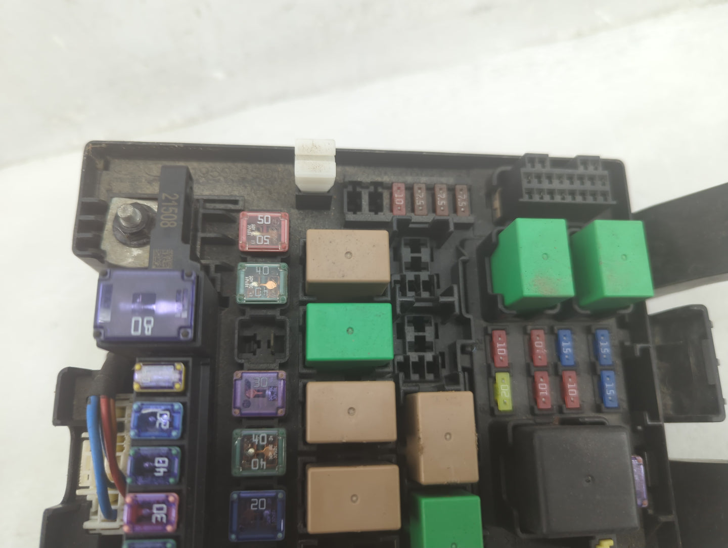 2011-2013 Kia Sportage Fusebox Fuse Box Panel Relay Module Fits Fits 2011 2012 2013 OEM Used Auto Parts - Oemusedautoparts1.