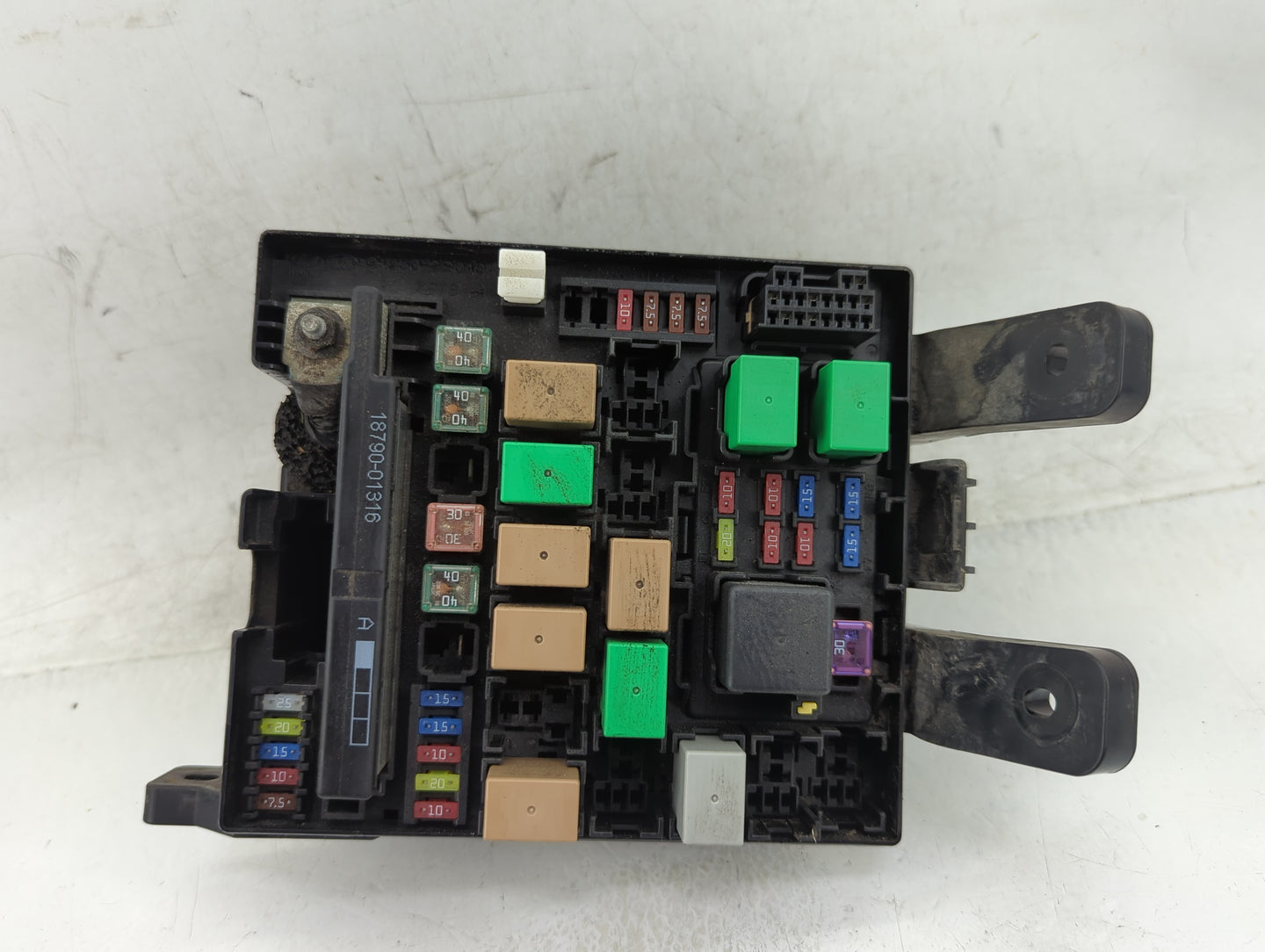 2011-2013 Kia Sportage Fusebox Fuse Box Panel Relay Module P/N:91402-2S074 Fits Fits 2011 2012 2013 OEM Used Auto Parts - Oe
