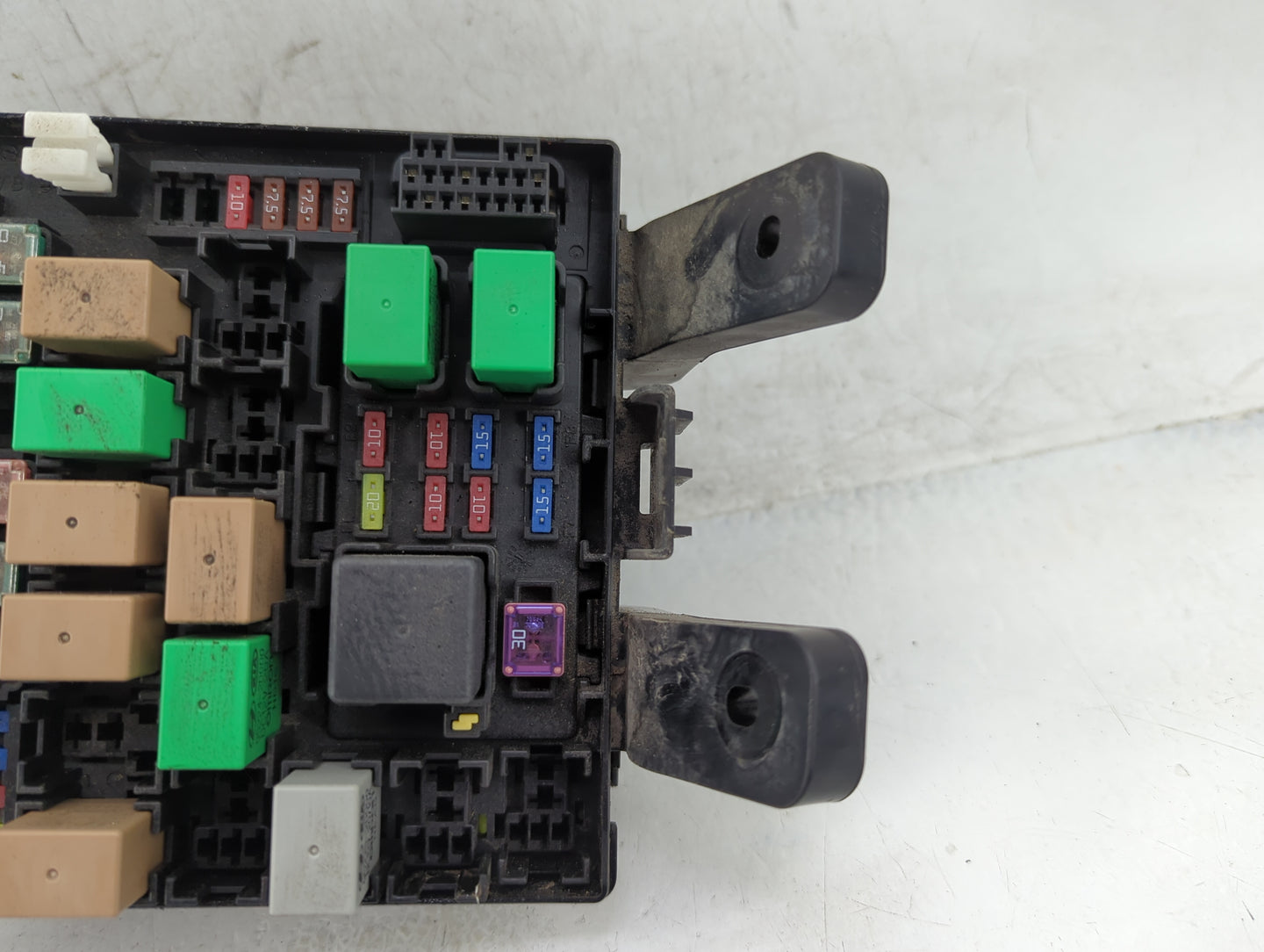2011-2013 Kia Sportage Fusebox Fuse Box Panel Relay Module P/N:91402-2S074 Fits Fits 2011 2012 2013 OEM Used Auto Parts - Oe