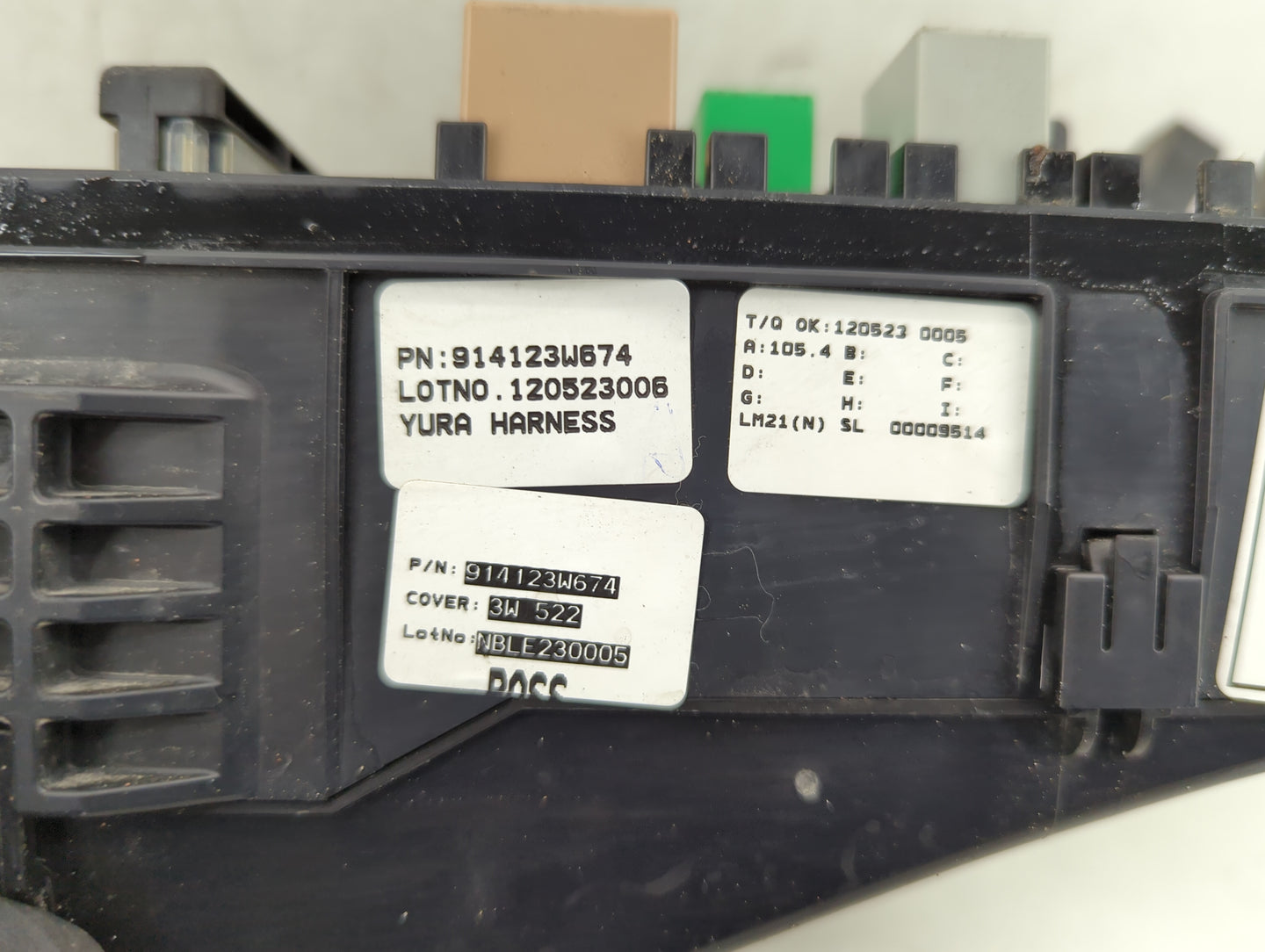 2011-2013 Kia Sportage Fusebox Fuse Box Panel Relay Module P/N:91402-2S074 Fits Fits 2011 2012 2013 OEM Used Auto Parts - Oe