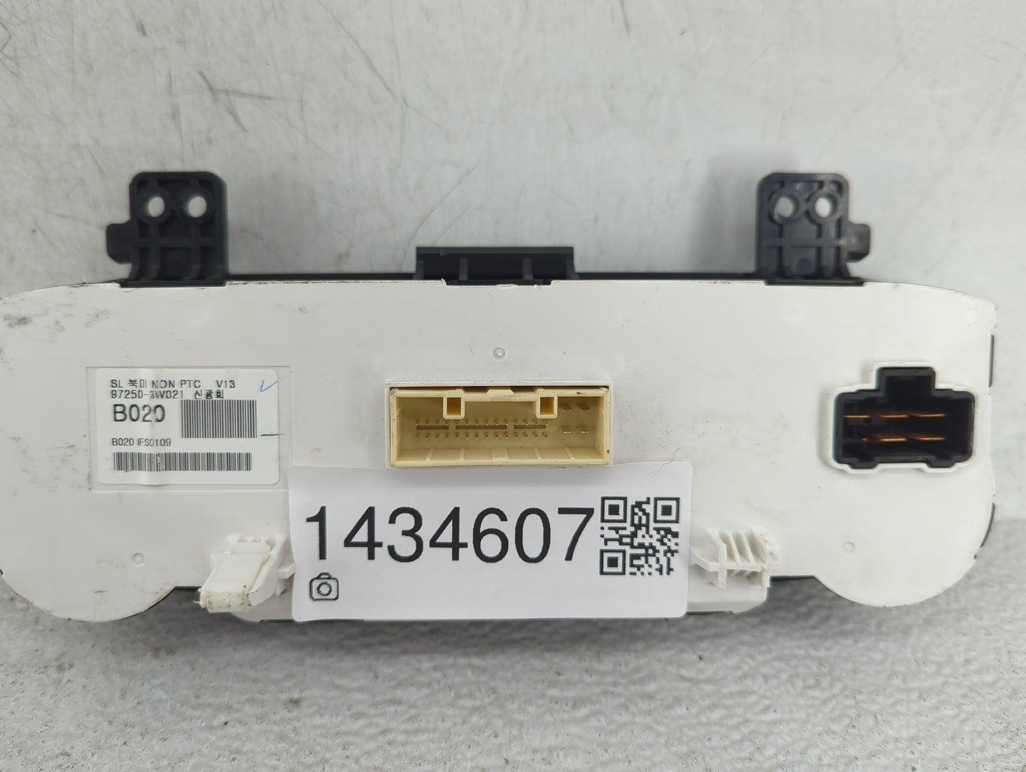 2011-2013 Kia Sportage Climate Control Module Temperature AC/Heater Replacement P/N:97250-3W021 Fits Fits 2011 2012 2013 OEM