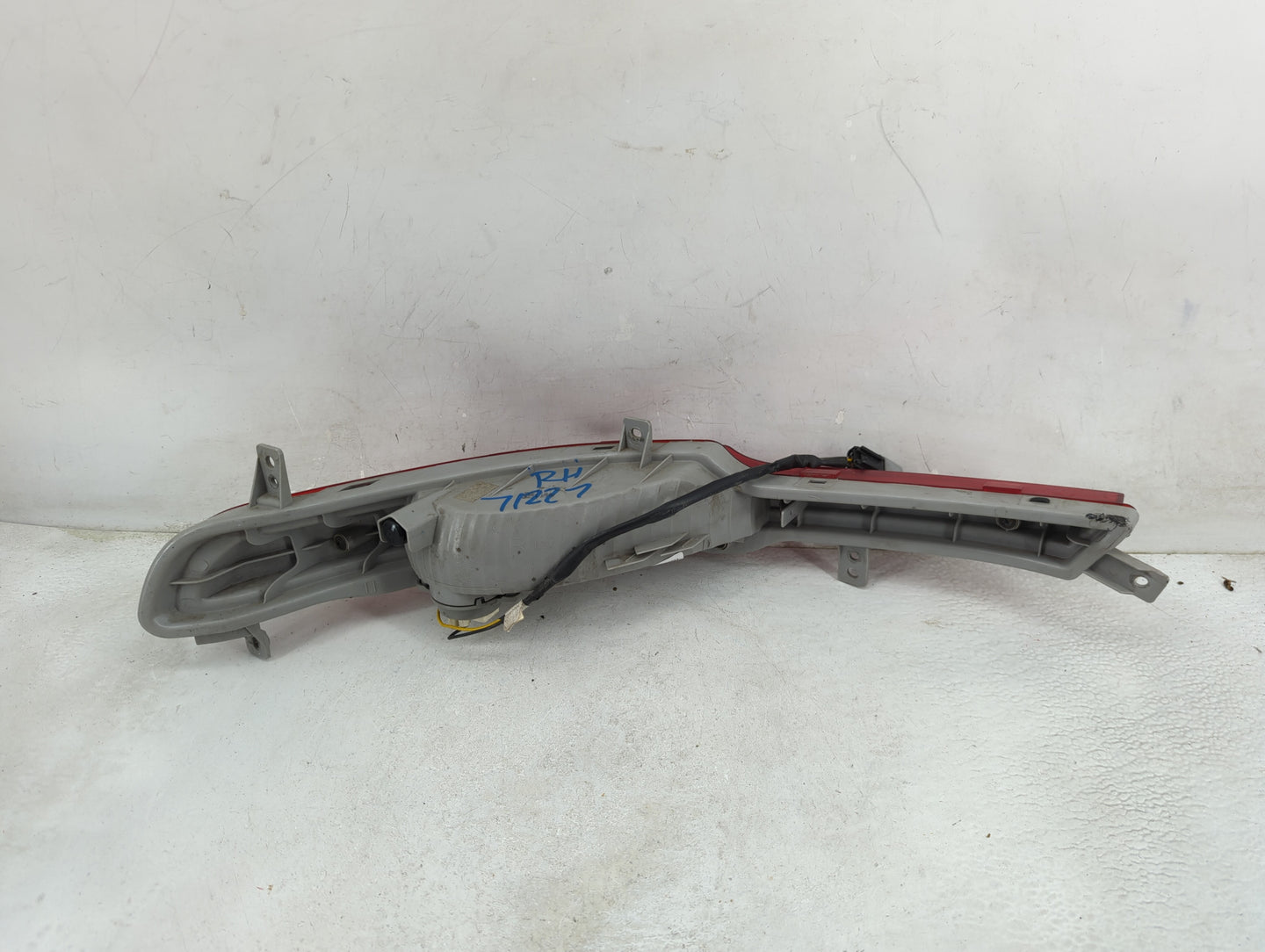 2011-2013 Kia Sportage Tail Light Assembly Passenger Right OEM Fits Fits 2011 2012 2013 OEM Used Auto Parts - Oemusedautopar