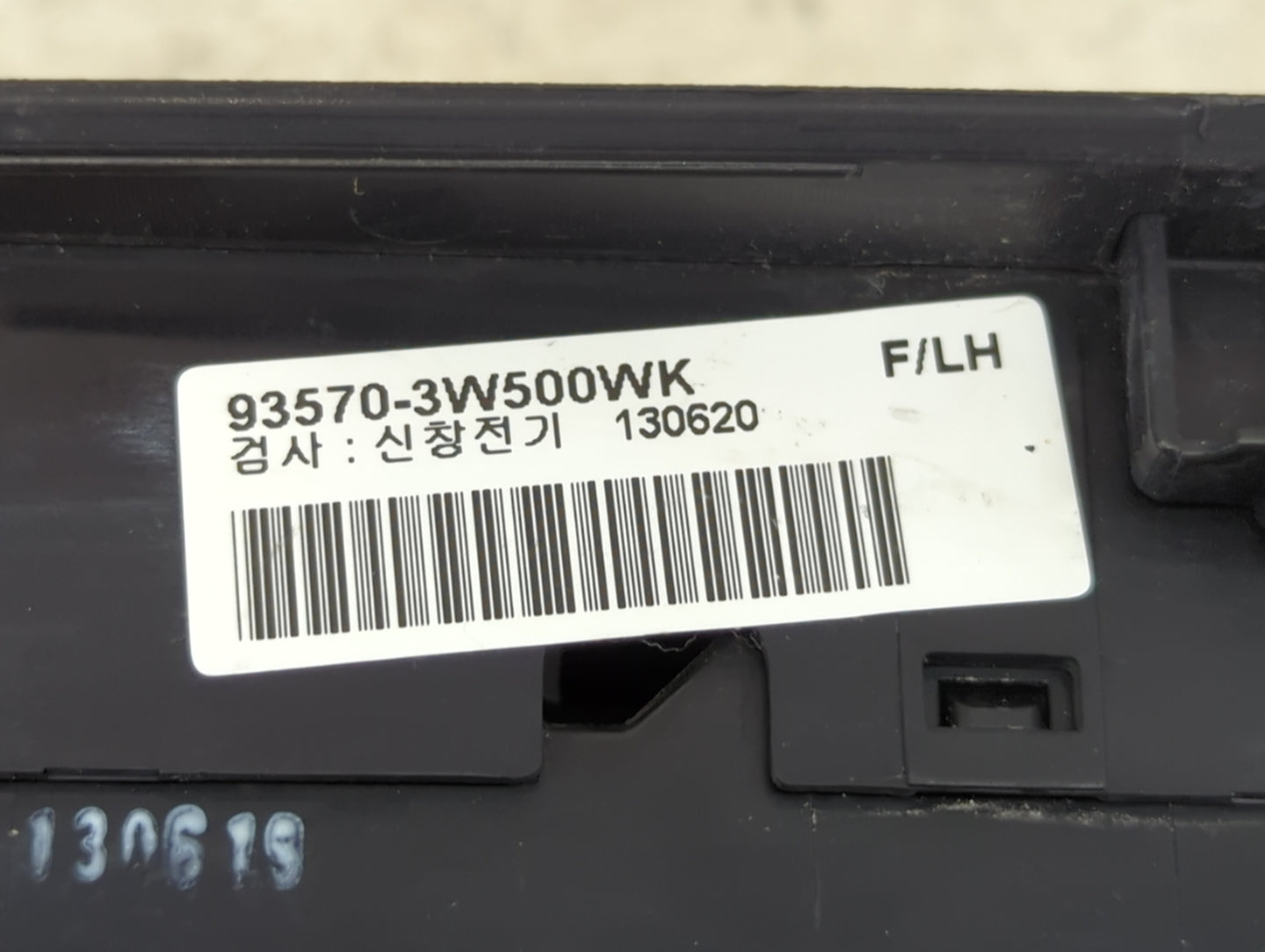 2011-2016 Kia Sportage Master Power Window Switch Replacement Driver Side Left P/N:93570-3W500WK Fits OEM Used Auto Parts - 