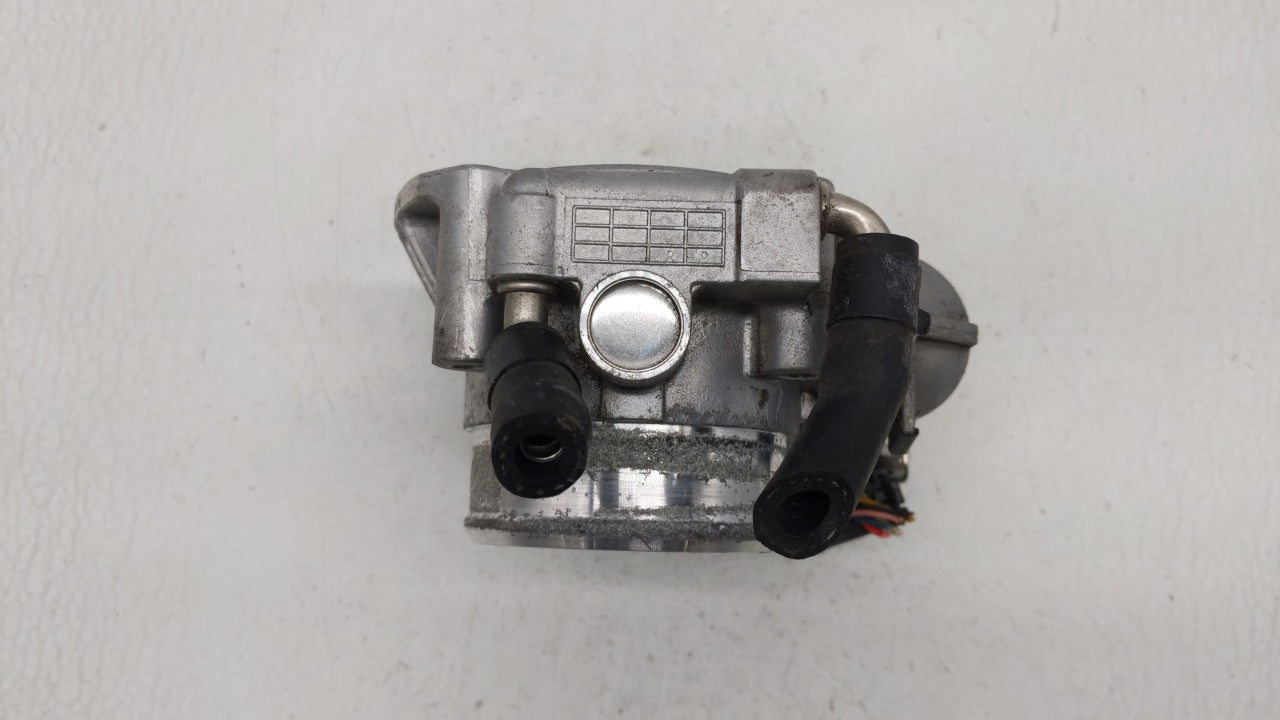 2011-2013 Kia Sportage Throttle Body P/N:35100-25400 35100-25200 Fits Fits 2006 2007 2008 2009 2010 2011 2012 2013 OEM Used 