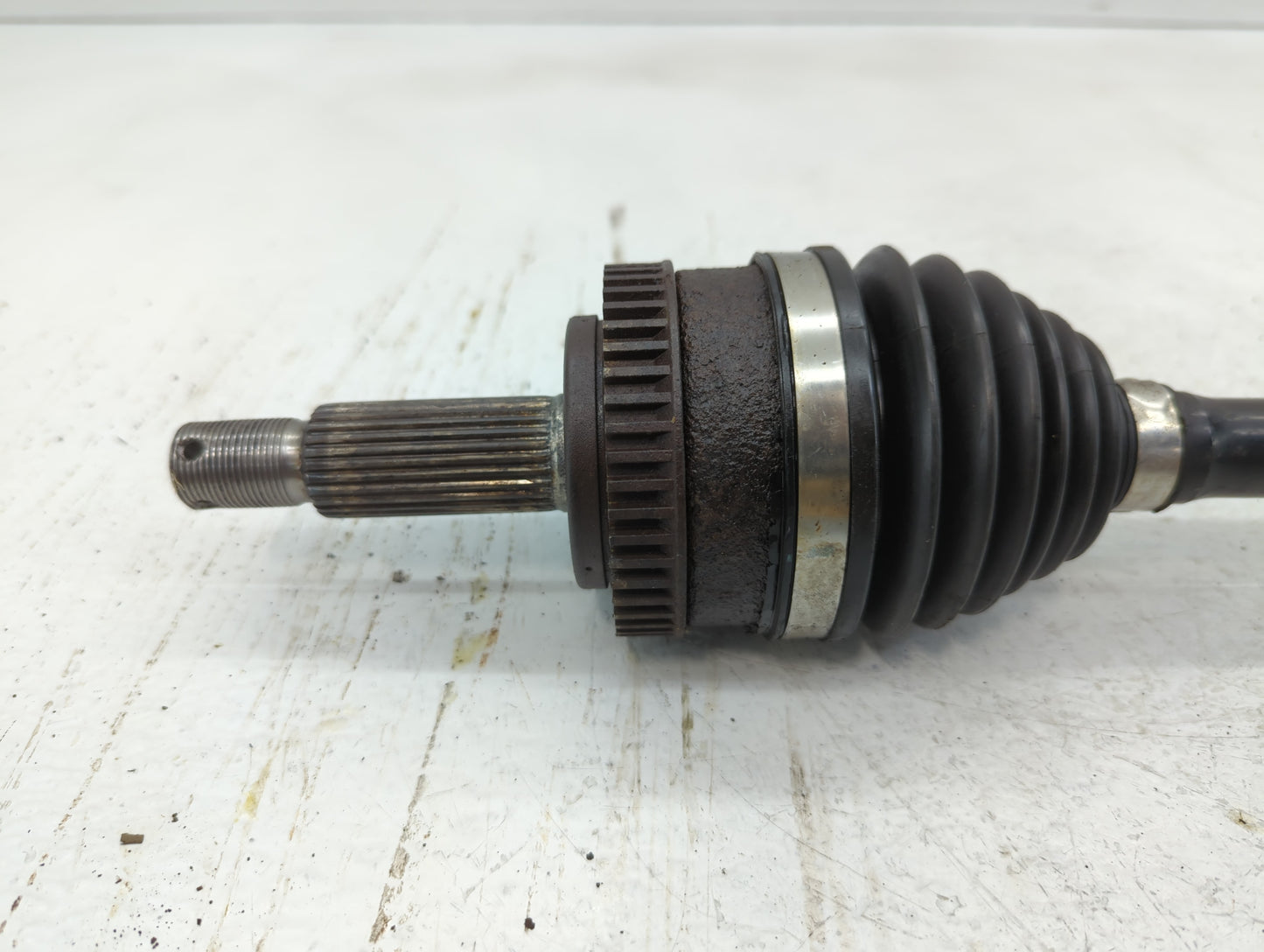 2011-2013 Kia Sportage Axle Shaft Front Driver Cv C/v - Oemusedautoparts1.com