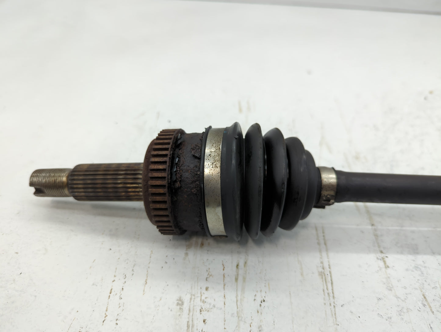2011-2013 Kia Sportage Axle Shaft Front Driver Cv C/v - Oemusedautoparts1.com