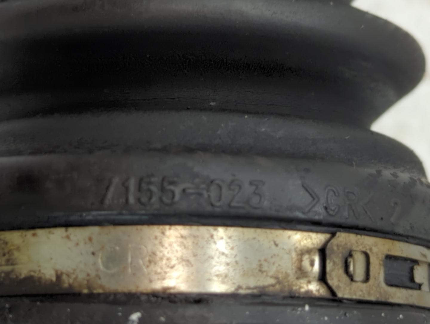 2011-2013 Kia Sportage Axle Shaft Front Driver Cv C/v - Oemusedautoparts1.com