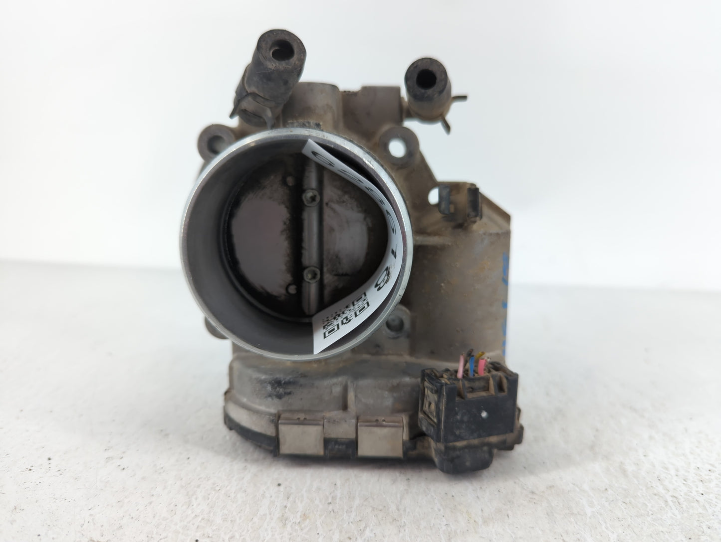 2011-2013 Kia Sportage Throttle Body P/N:35100-25400 Fits Fits 2006 2007 2008 2009 2010 2011 2012 2013 OEM Used Auto Parts -