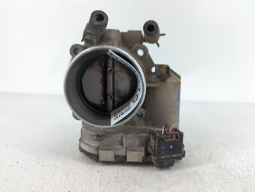 2011-2013 Kia Sportage Throttle Body P/N:35100-25400 Fits Fits 2006 2007 2008 2009 2010 2011 2012 2013 OEM Used Auto Parts -
