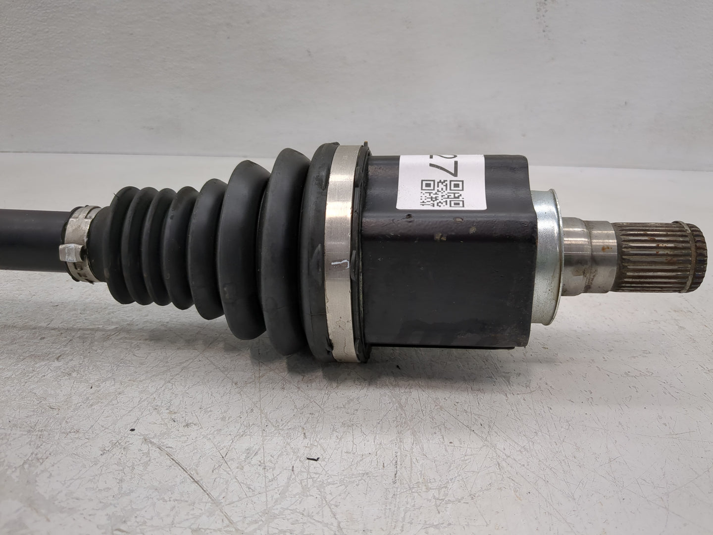 2015-2017 Land Rover Discovery Sport Axle Shaft Front Driver Cv C/v - Oemusedautoparts1.com