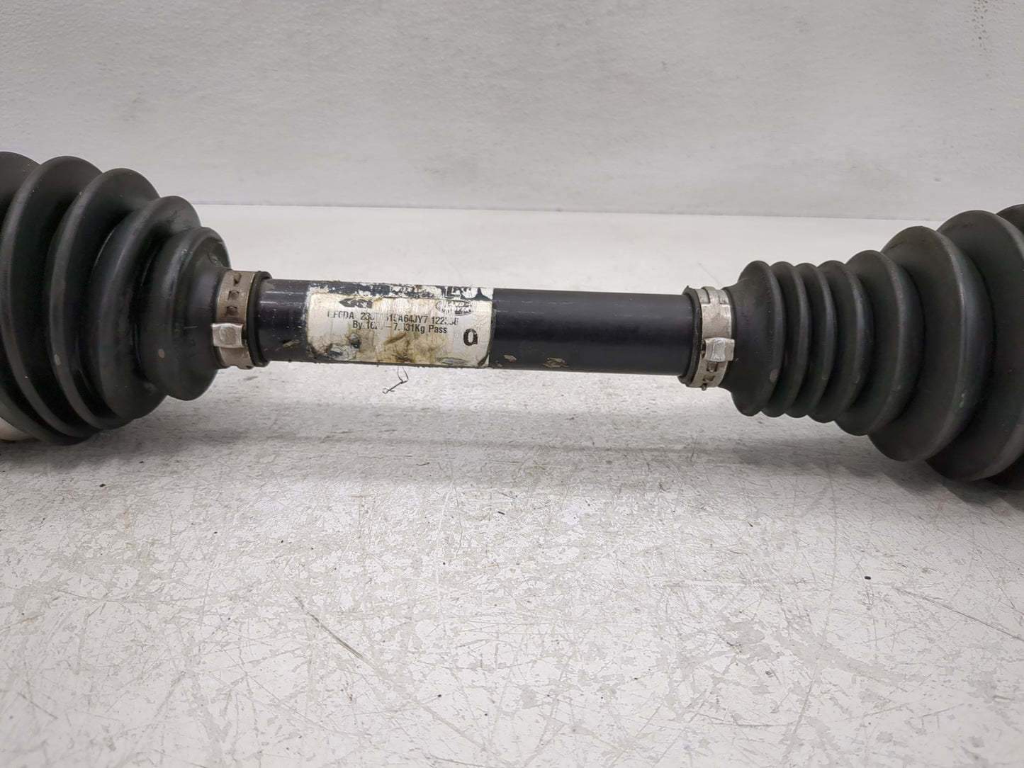 2015-2017 Land Rover Discovery Sport Axle Shaft Front Driver Cv C/v - Oemusedautoparts1.com