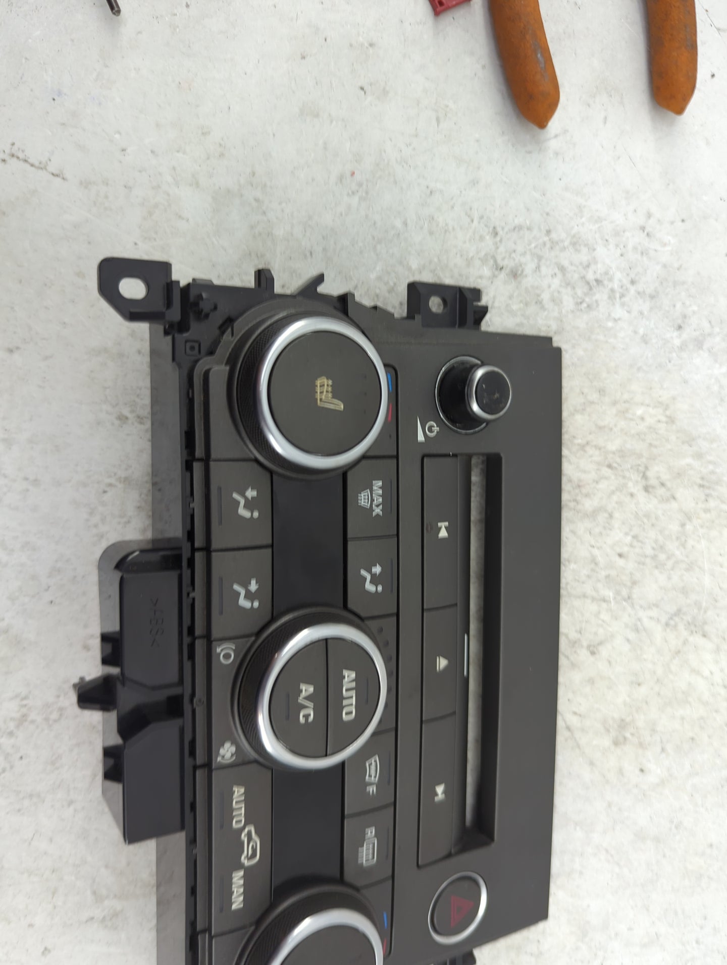 2013 Land Rover Evoque Climate Control Module Temperature AC/Heater Replacement P/N:BJ32-4C020-HC Fits Fits 2012 OEM Used Au