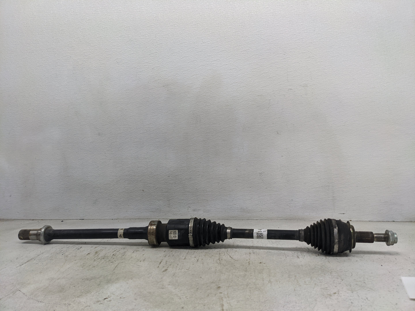 Land Rover Land Rover Axle Shaft Front Driver Cv C/v - Oemusedautoparts1.com