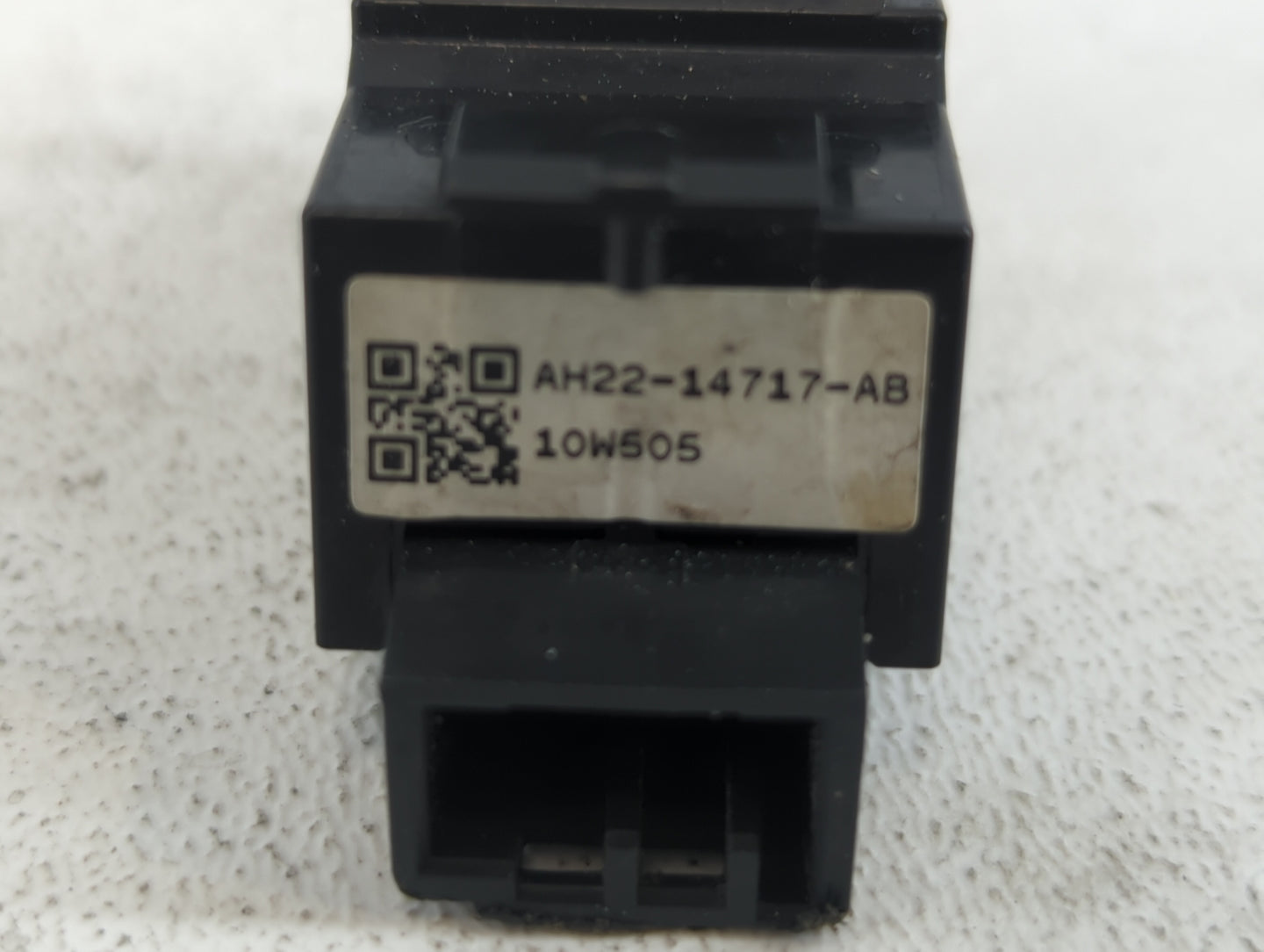 2013 Land Rover Land Rover Passenger Right Power Window Switch - Oemusedautoparts1.com
