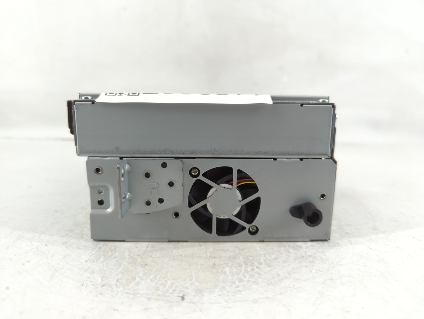 2008-2014 Land Rover Lr2 Radio AM FM Cd Player Receiver Replacement P/N:5645928AA Fits Fits 2008 2009 2010 2011 2012 2013 20
