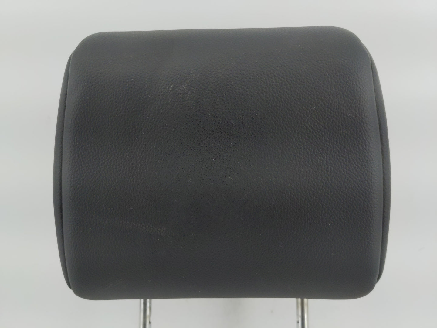 2013 Land Rover Lr2 Headrest Head Rest Rear Seat Fits OEM Used Auto Parts - Oemusedautoparts1.com