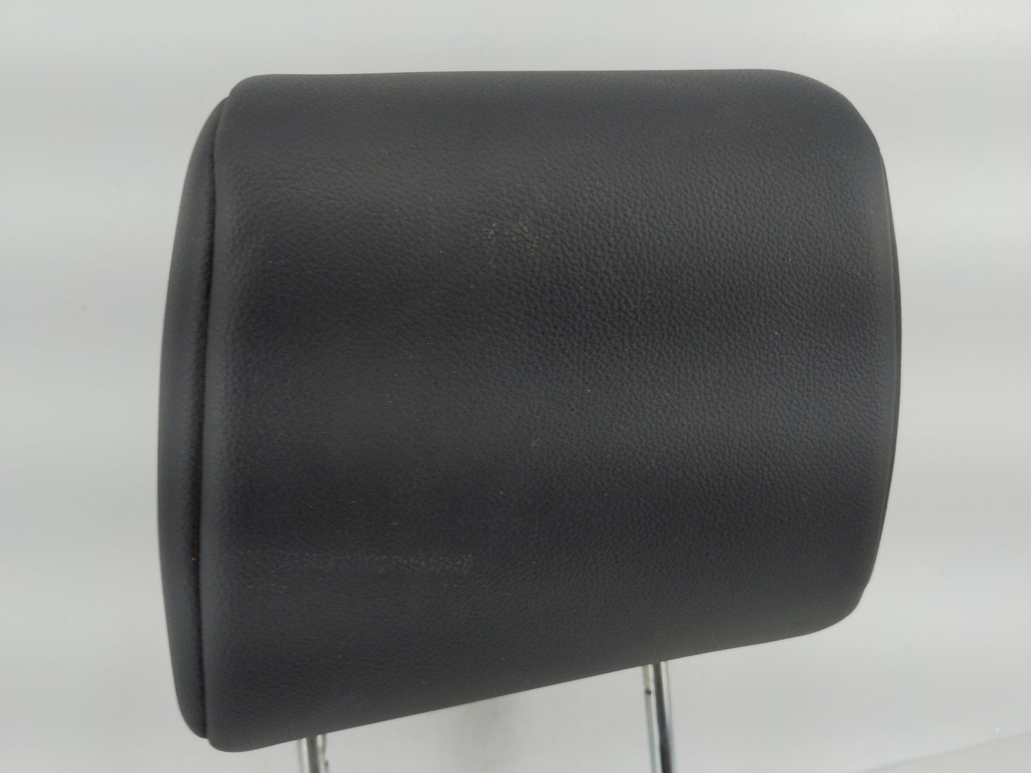 2013 Land Rover Lr2 Headrest Head Rest Rear Seat Fits OEM Used Auto Parts - Oemusedautoparts1.com