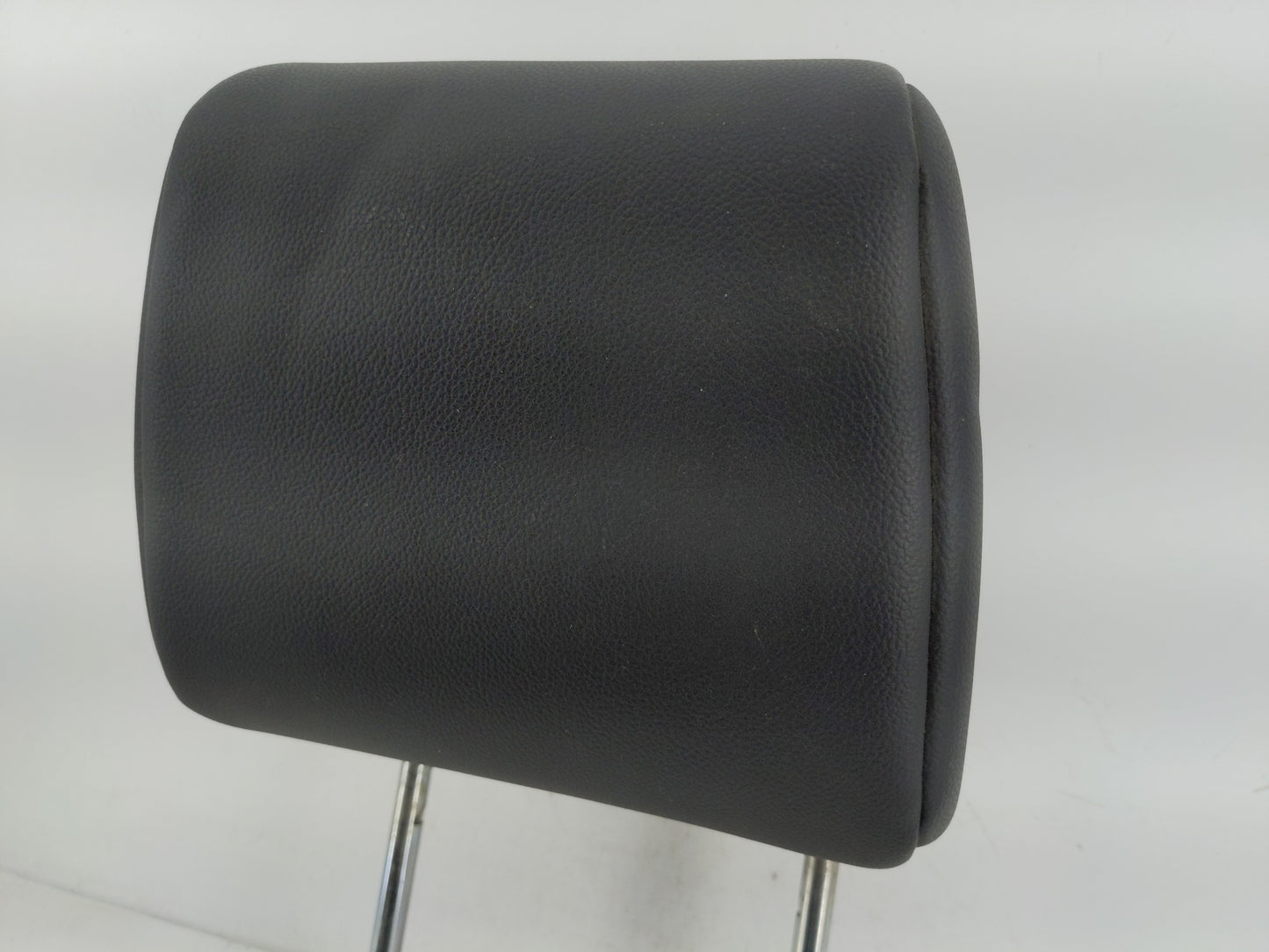 2013 Land Rover Lr2 Headrest Head Rest Rear Seat Fits OEM Used Auto Parts - Oemusedautoparts1.com